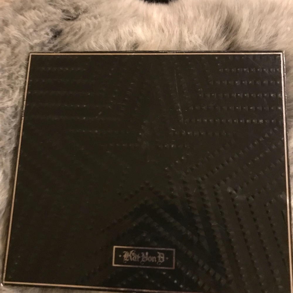 Kat Von D Star Studded